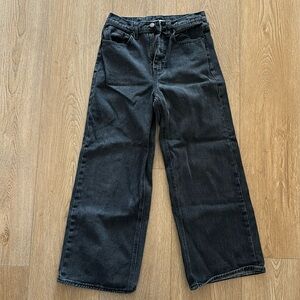 Women’s Urban Outfitters BDG High and Wide cropped jeans size 27